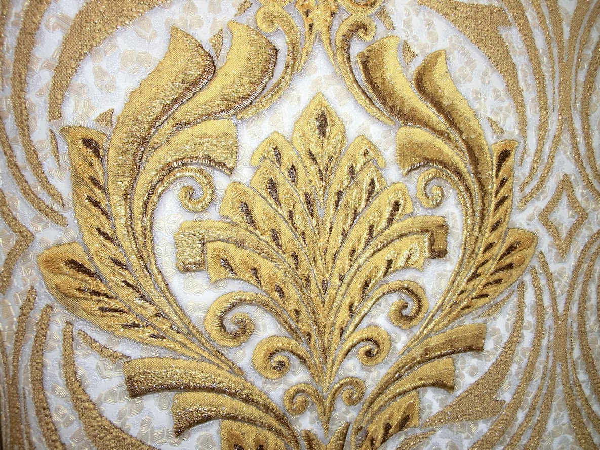 exklusives italienisches Tapeten Design weiss gold Roberto Cavalli in Berlin kaufen