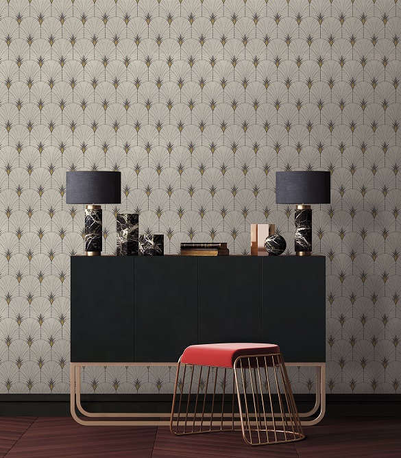 Tapete im Wohnzimmer mit Art Deco Muster taupe braun auf beige in Berlin kaufen